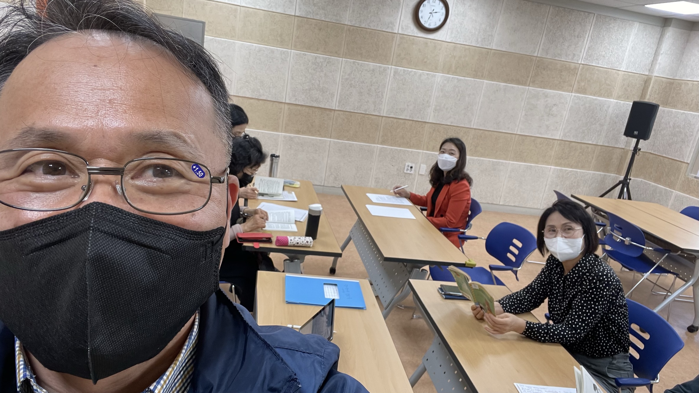가려져서 잘 안보이네요!!